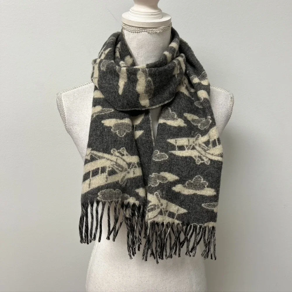 Reversible Scarf Warp Knit Gray Beige Airplane Flying Aviation Gorpcore Outdoor